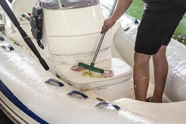 Yamaha-Boaters-Log-Vol14No21PostBoatDay2026image2.jpg No matter how and where you use your boat, after a day on the water you’ll want to clean it. If you’re boating in saltwater, thoroughly washing and rinsing the boat and all metal surfaces is really, really important. And don’t forget about your rods, reels, and tackle—rinse all of this thoroughly too.