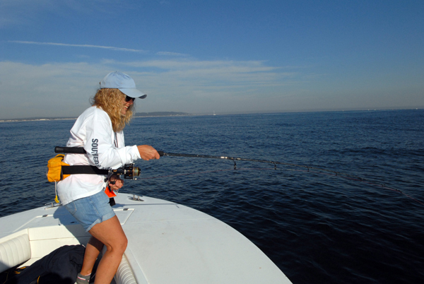 SWFVol6No8IntroduceWomentoSaltlwaterFishingimage2.jpg