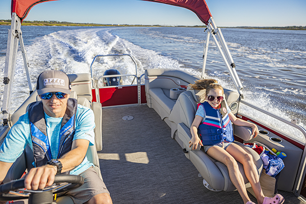 Yamaha-Boaters-LogVol13No28BoatCleaningimage4.jpg A clean boat is not only more enjoyable to spend time aboard but cleaning it right can even help maintain its long-term value.