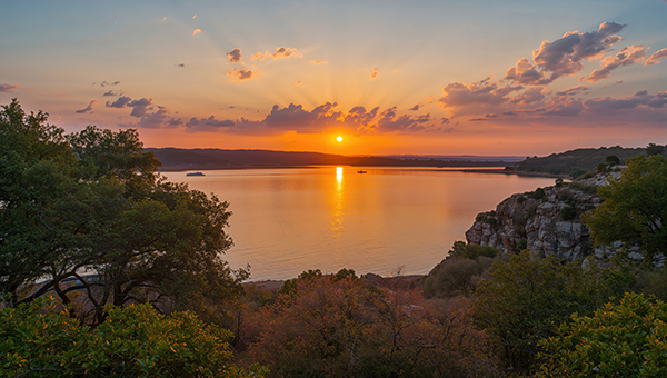 Yamaha-Boaters-LogVol14No162026TexasGuideimage5.jpg Lake Travis is an Austin-adjacent waterbody that sits on the eastern edge of the Texas Hill Country.