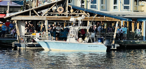Yamaha-Boaters-LogVol13No21MarkHotzeimage3.jpg Mark Hotze's first boat was a Sea Hunt with a Yamaha F150 - he put almost 2000 hours on the outboard.