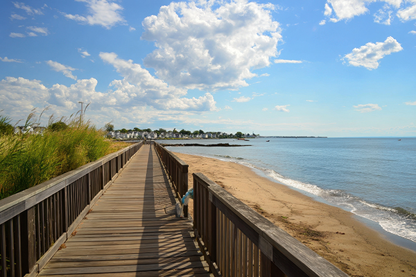 Yamaha-Boaters-LogVol13No27NewENglandIslandHoppingimage2.jpg Norwalk - Serene Views of Long Island Sound and Sandy Shores in Connecticut.