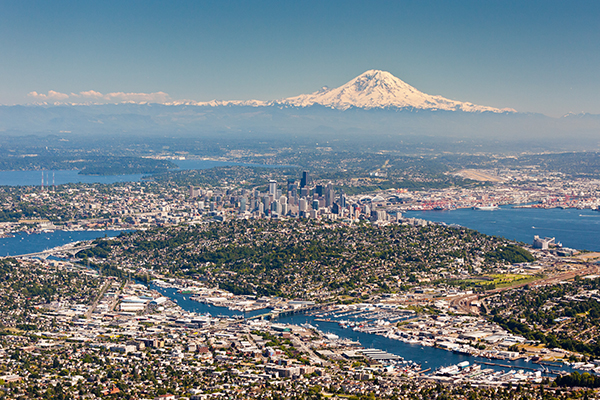Yamaha-Boaters-LogVol14No20WashingtonStateimage2.jpg If you’re after some time in nature, the greater Puget Sound area is home to Mount Rainier, which stands at 14,410 feet, and Mount Rainier National Park.