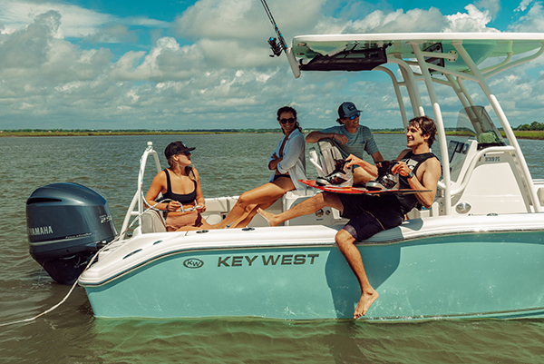 Yamaha-Boaters-LogVol13No17FourLevelsHMEXimage5.jpg With its four progressive levels—Digital Electronic Control, Digital Electric Steering, Autopilot, and Full Maneuverability—Yamaha’s Helm Master EX is more than a technological upgrade; it’s a transformative leap forward for tow sports.