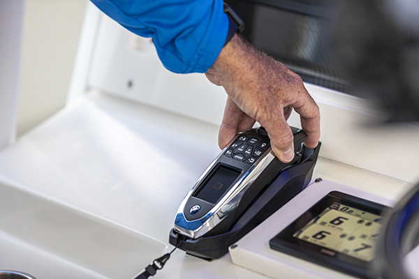 Yamaha-Boaters-LogVol13No41HMEXWirelessSeanGillimage4.jpg The Helm Master Ex Wireless Control System does not replace the need to have a competent captain at the helm at all times.