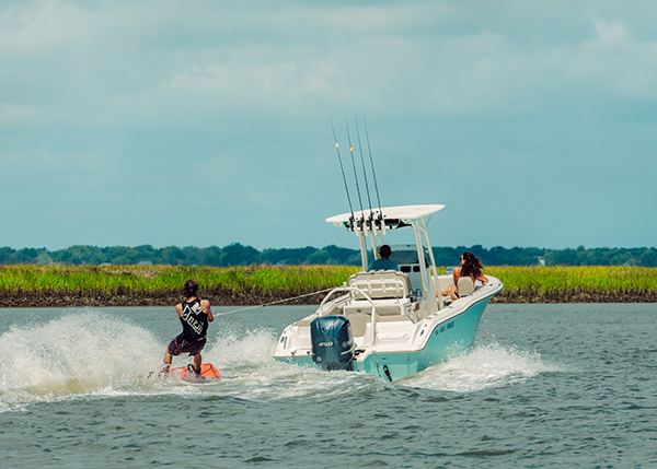 Yamaha-Boaters-LogVol13No17FourLevelsHMEXimage4.jpg Each level of Helm Master EX builds on the one before it, with every step up elevating the overall tow sports experience—not just for the rider or skier in tow, but for the driver as well.