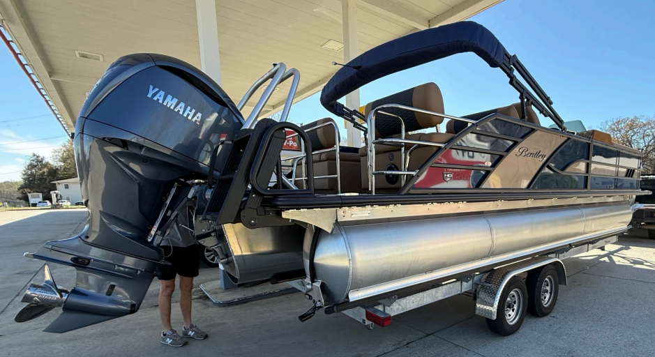 Bentley Pontoons - Bentley Elite 253 QSB