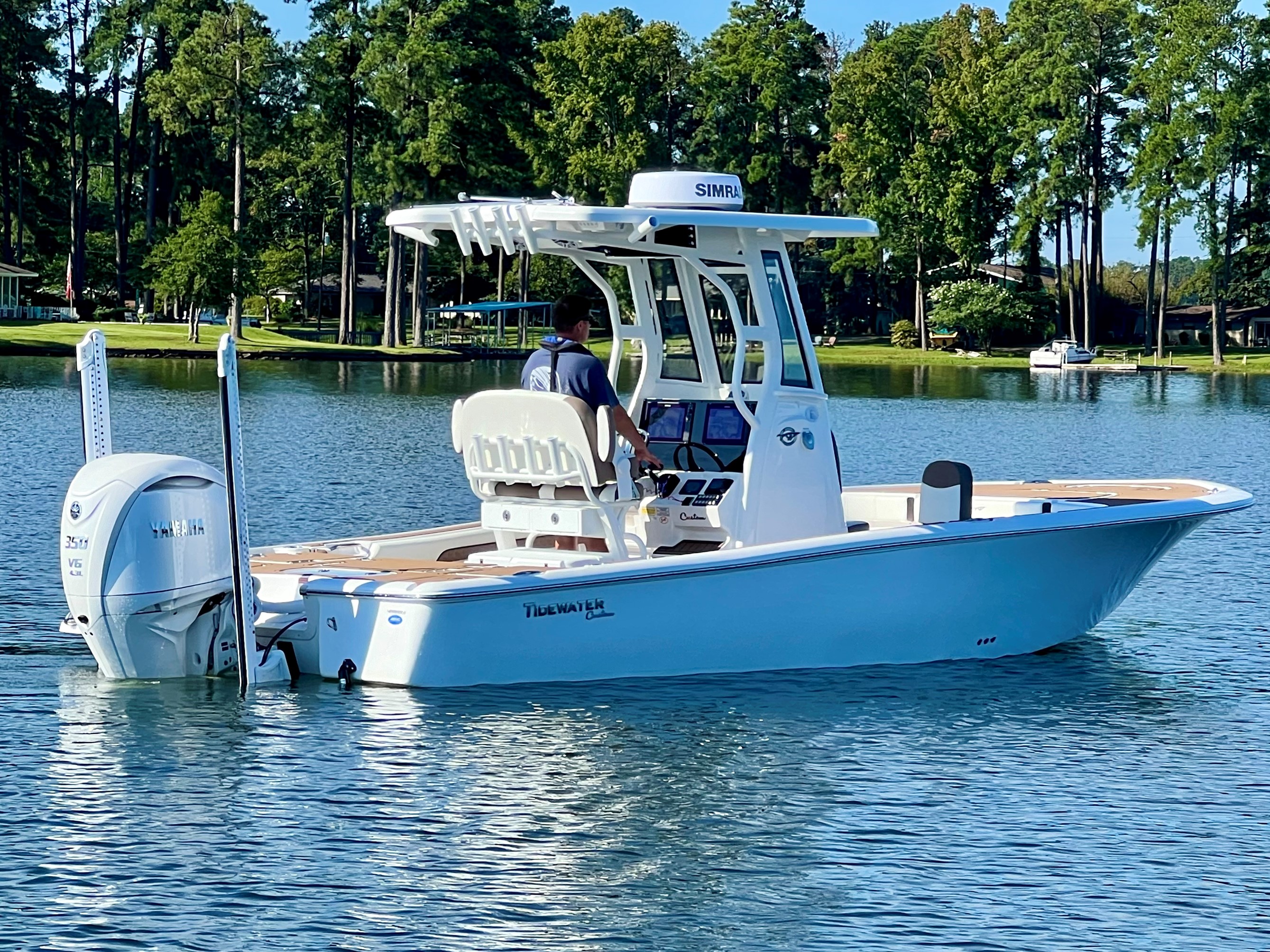 Tidewater - Tidewater 2500 Carolina Bay